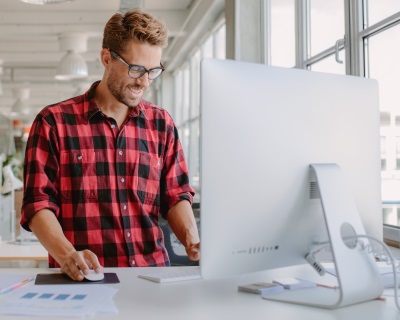 sit/stand desk